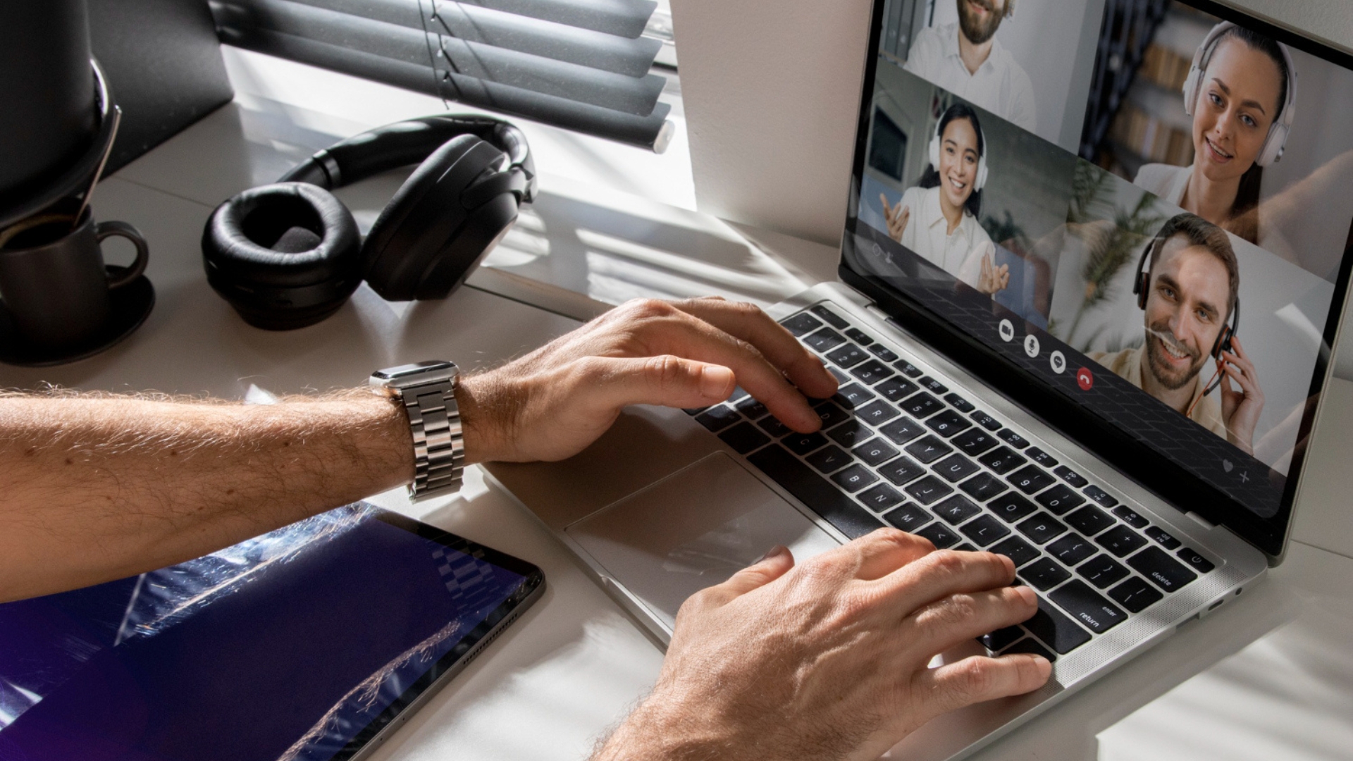 Travail en ligne Tunisie : aide les entreprises québécoises à surmonter la pénurie de main-d’œuvre grâce à des employés virtuels qualifiés