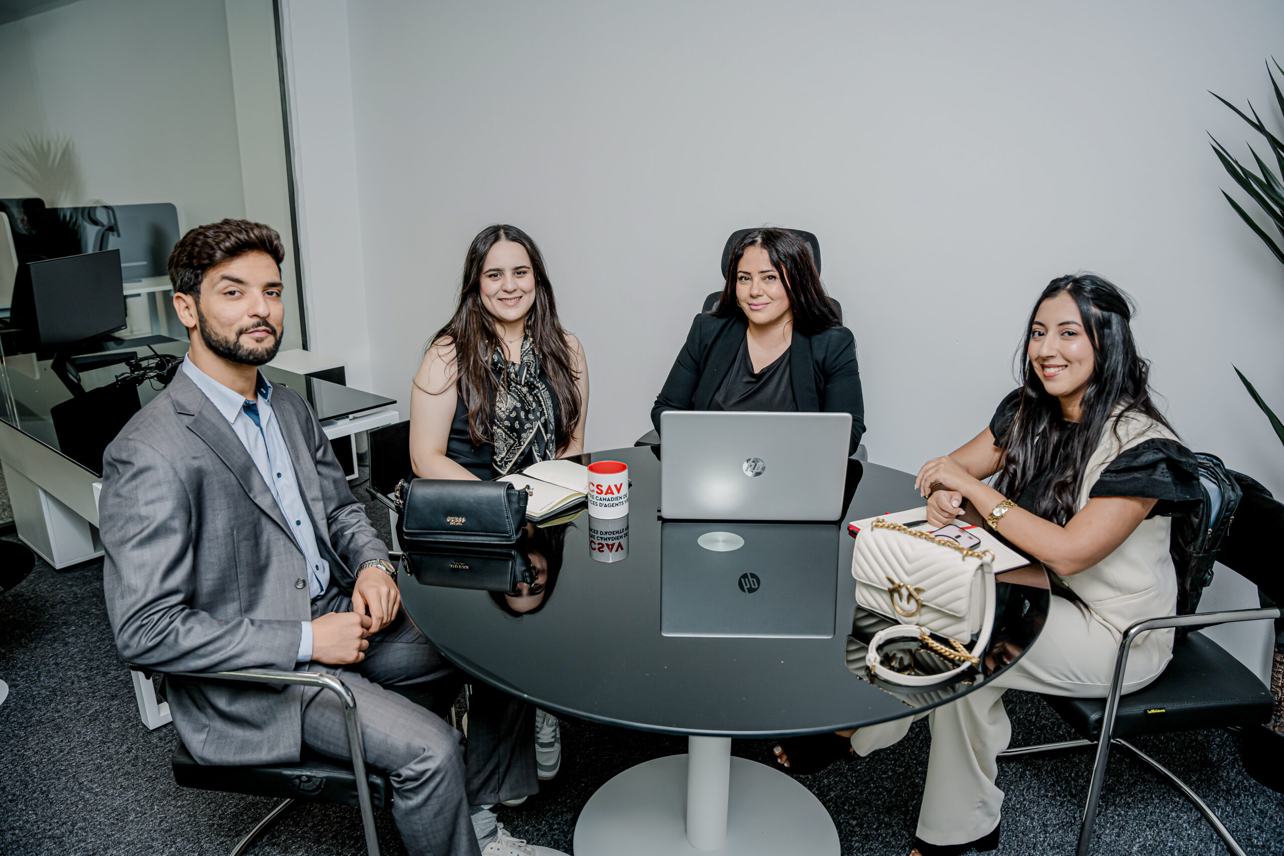 CCSAV vous permet d’externaliser l’automatisation no-code, IA et la gestion de logiciels métiers (Microsoft Dynamics, Odoo…). Une équipe francophone fiable, basée en Tunisie.